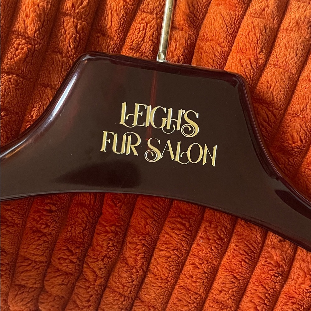 Luxurious Black and Brown Women's Coat - Picture 4 of 4